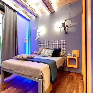 Pop Tower By Mamo Apartment